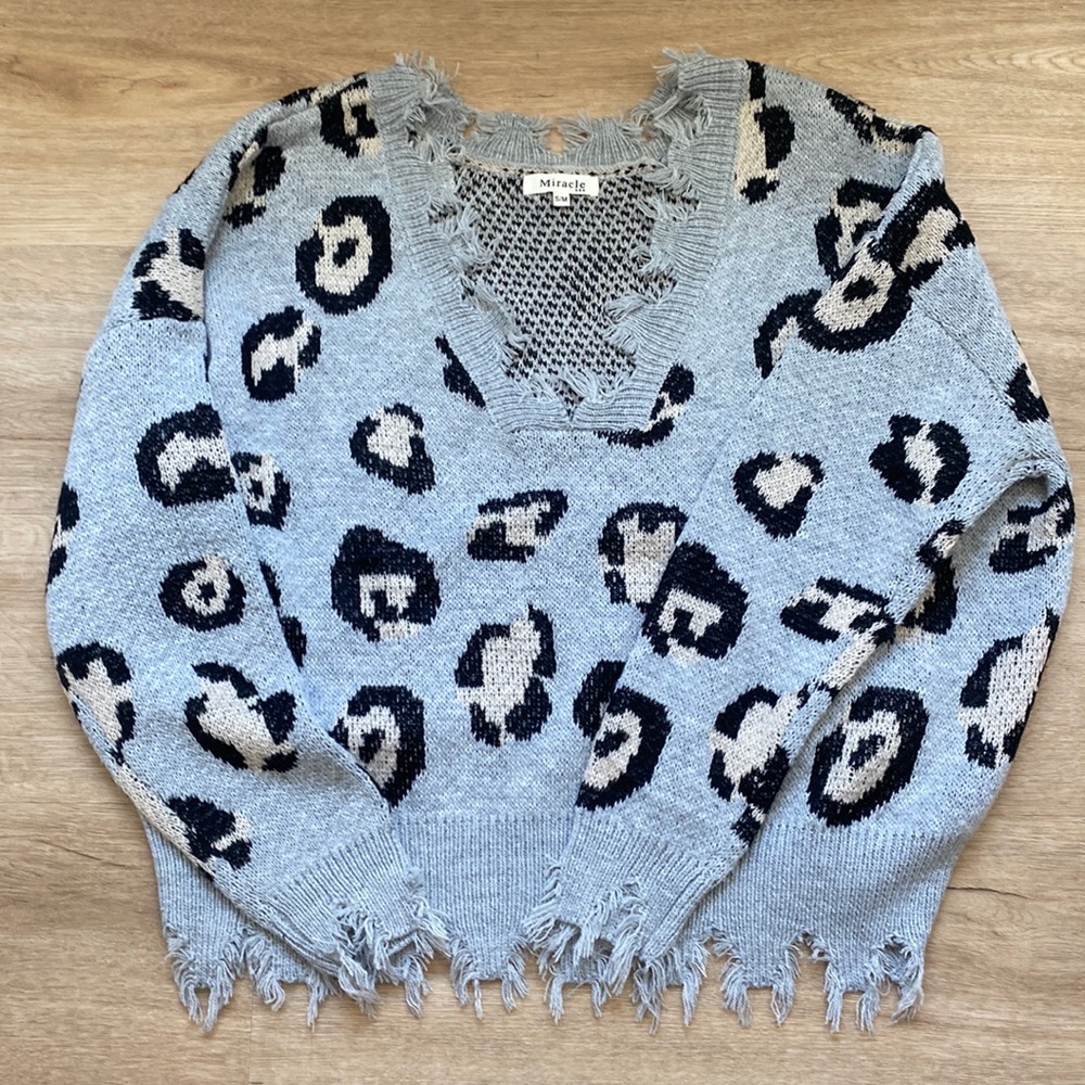 Miracle brand leaopard oversized sweater. Size S/M.